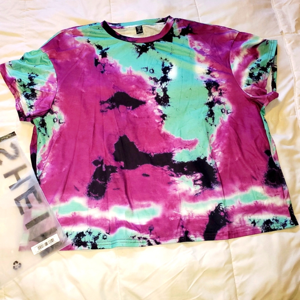 Shein women's tie-dyed t-shirt